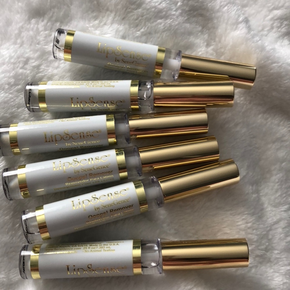 Lipsense - oops remover